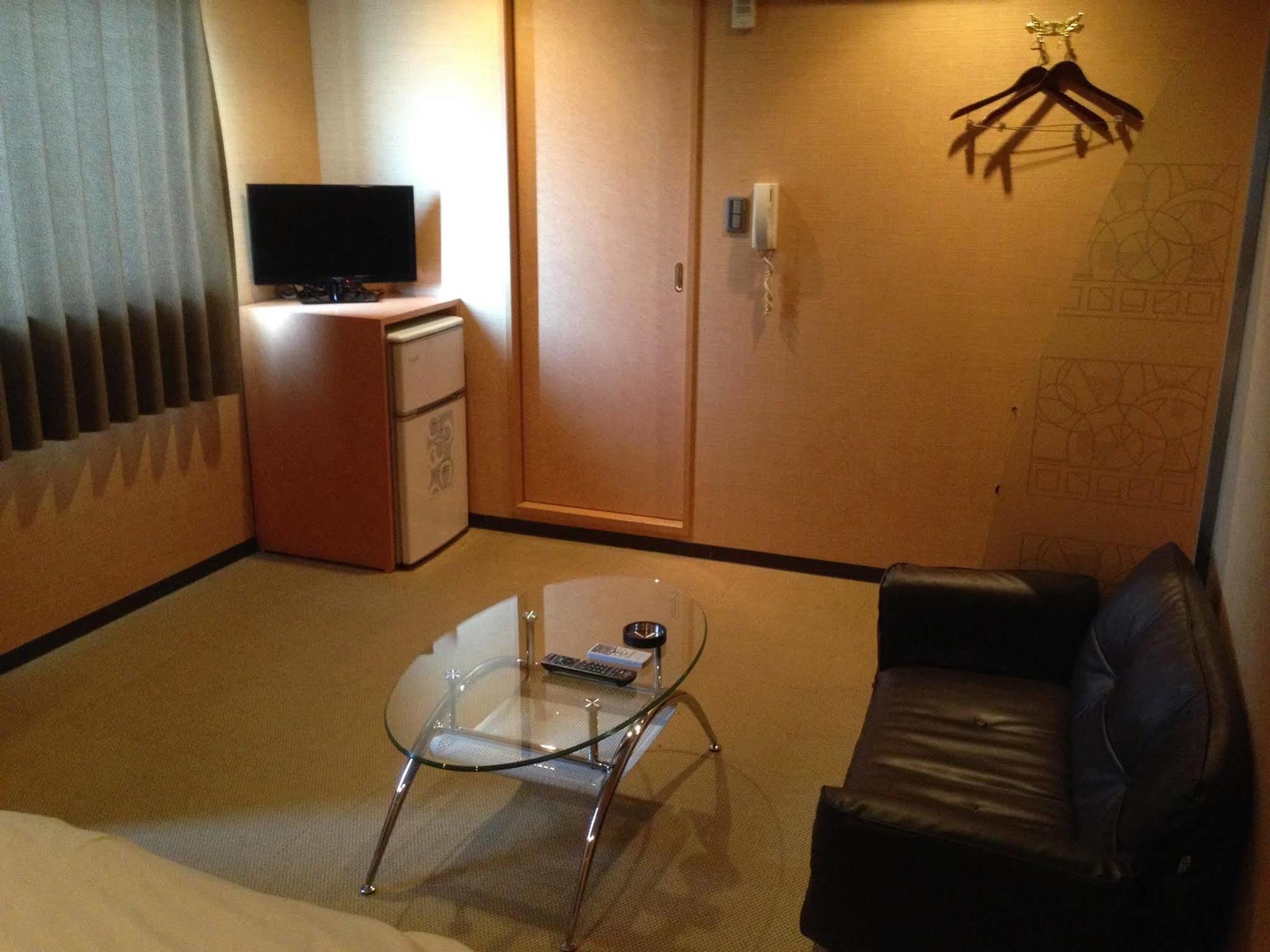 Uehonmachi Plaza Hotel (Adults Only) 大阪市 エクステリア 写真